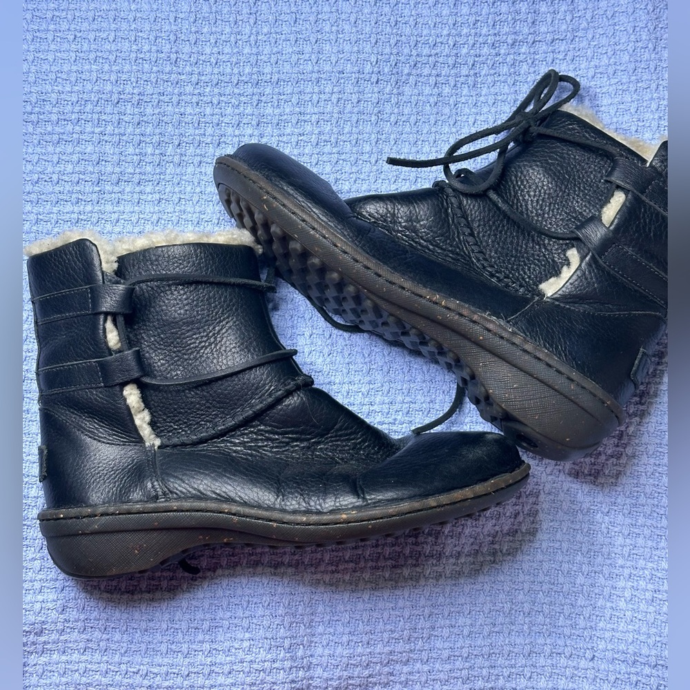 Women’s UGG Boots - Size 7